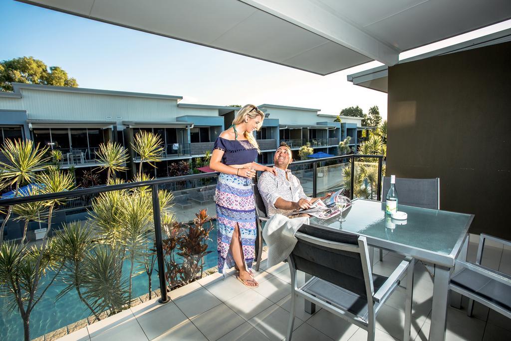 Ramada By Wyndham Hervey Bay Exterior photo A balcony at a resort