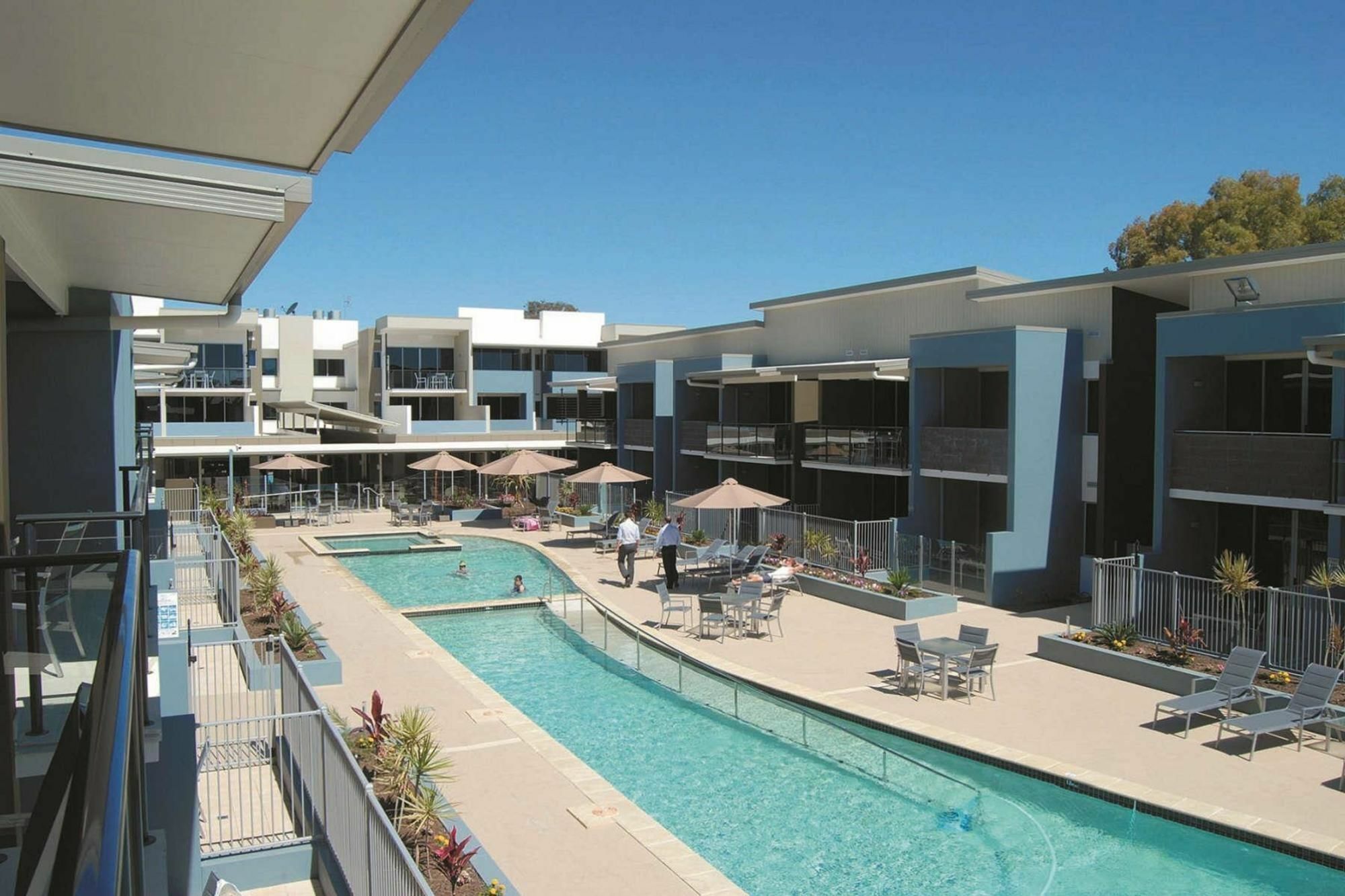 Ramada By Wyndham Hervey Bay Exterior photo